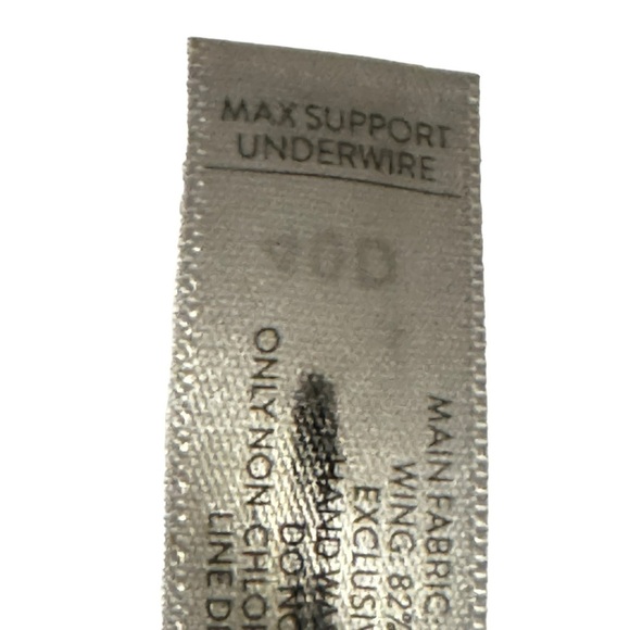 Livi Active Max Support Sports Bra 40 D - Picture 7 of 7